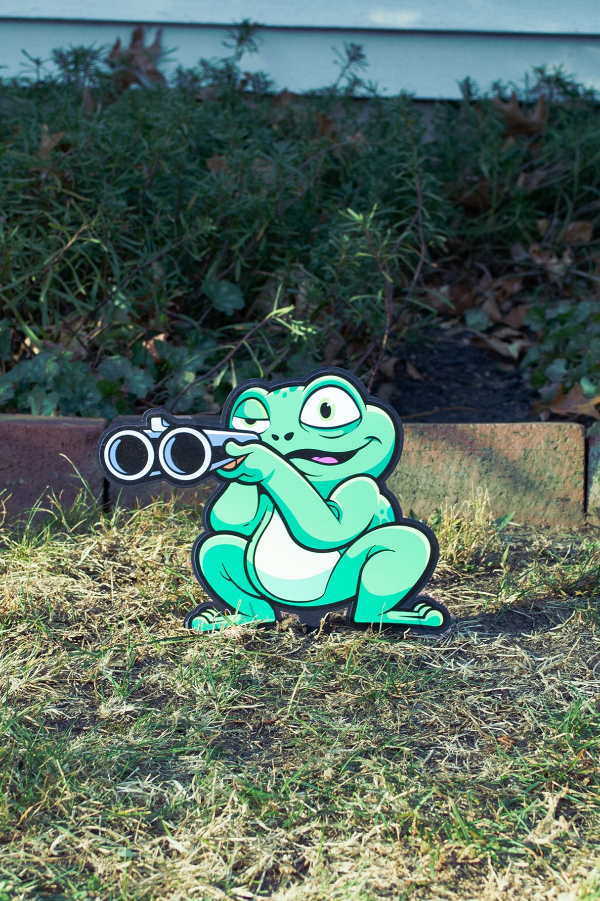 "Frog Aiming a Shotgun" Small Metal Lawn Sign #MA0012